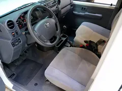 2019 Toyota Land Cruiser (imported) 4.0L MT — фото 7