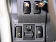 2019 Toyota Land Cruiser (imported) 4.0L MT — фото 13