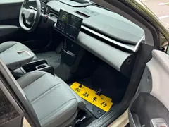 2023 Zeekr X RWD YOU 4-seat, белый — фото 15