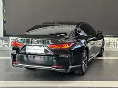 2021 Lexus LS 500h Excellence, чёрный — фото 4