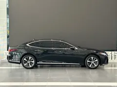 2021 Lexus LS 500h Excellence, чёрный — фото 7