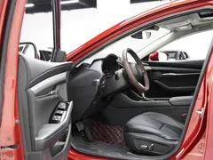 2021 Mazda 3 2.0L AT — фото 10