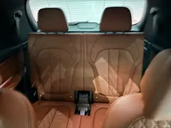 2020 BMW X7 xDrive40i Exclusive Luxury Package, чёрный — фото 10