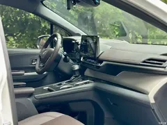 2023 Toyota Granvia 2.5L Hybrid flagship VIP — фото 15