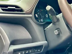 2023 Toyota Granvia 2.5L Hybrid flagship VIP — фото 17