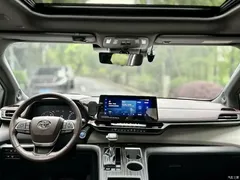 2023 Toyota Granvia 2.5L Hybrid flagship VIP — фото 19