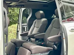 2023 Toyota Granvia 2.5L Hybrid flagship VIP — фото 25