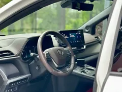 2023 Toyota Granvia 2.5L Hybrid flagship VIP — фото 26