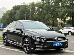2023 Volkswagen Magotan 330TSI DCT Luxury, чёрный — фото 3