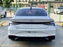 2022 Hyundai Elantra 1.5L CVT GLX Elite, белый — фото 23