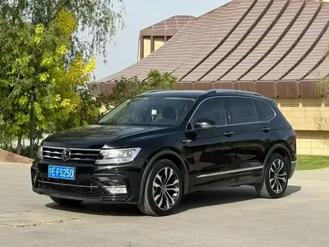 2021 Volkswagen Tiguan L 330TSI AT 2WD R-Line