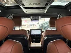 2024 Toyota Alphard Hybrid 2.5L Premium — фото 21