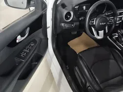 2021 Kia Cerato 1.5L CVT Fashion, белый — фото 16
