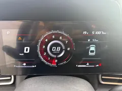 2022 Hyundai Elantra 1.5L CVT LUX Premium, белый — фото 17