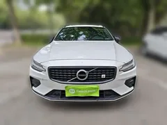 2022 Volvo V60 B5 Sport, белый — фото 24