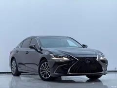 2021 Lexus ES 300h Excellence, чёрный — фото 2