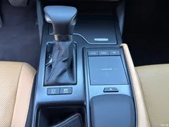 2021 Lexus ES 300h Excellence, чёрный — фото 15
