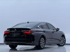 2021 Lexus ES 300h Excellence, чёрный — фото 22