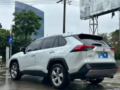 2021 Toyota RAV4 2.0L CVT 2WD Fashion — фото 7