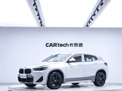 2021 BMW X2 sDrive20i M Off-Road Package, белый — фото 1