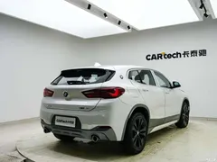 2021 BMW X2 sDrive20i M Off-Road Package, белый — фото 26