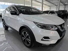 2022 Nissan Qashqai 2.0L CVT XV Prem Luxury, белый — фото 3