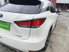 2020 Lexus RX 450h 4WD, белый — фото 8