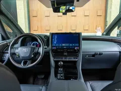 2024 Toyota Vellfire Crown Hybrid 2.5L Supreme Executive — фото 8