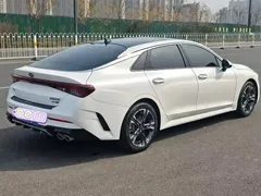 2020 Kia K5 380T GT-Line Premium, белый — фото 9