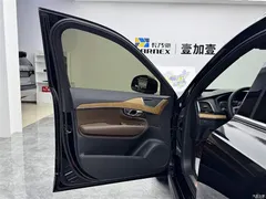 2022 Volvo XC90 B6 Zhiyi Luxury 7-seater, чёрный — фото 5
