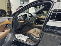 2022 Volvo XC90 B6 Zhiyi Luxury 7-seater, чёрный — фото 6