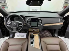 2022 Volvo XC90 B6 Zhiyi Luxury 7-seater, чёрный — фото 9