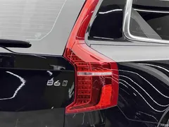 2022 Volvo XC90 B6 Zhiyi Luxury 7-seater, чёрный — фото 14