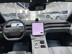 2023 Nio ES8 100kWh Executive, чёрный — фото 12