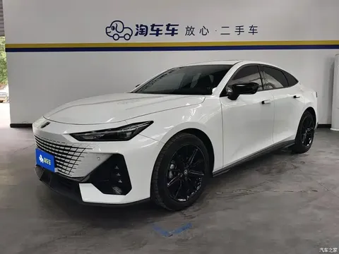 2023 Changan UNI-V 1.5T exclusive model