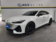 2023 Changan UNI-V 1.5T exclusive model, белый — фото 1
