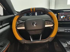 2023 Changan UNI-V 1.5T exclusive model, белый — фото 15