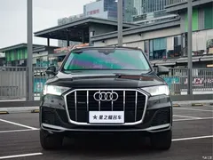 2021 Audi Q7 55 TFSI quattro S line sporty, чёрный — фото 2