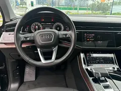 2021 Audi Q7 55 TFSI quattro S line sporty, чёрный — фото 15