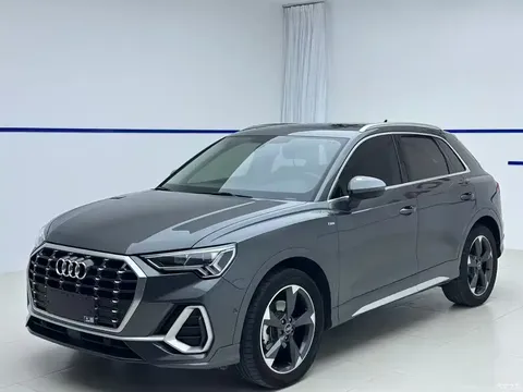 2022 Audi Q3 35 TFSI fashionable and dynamic
