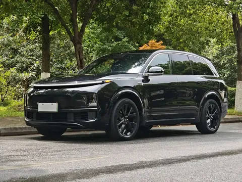 2023 Li Auto L8 Air