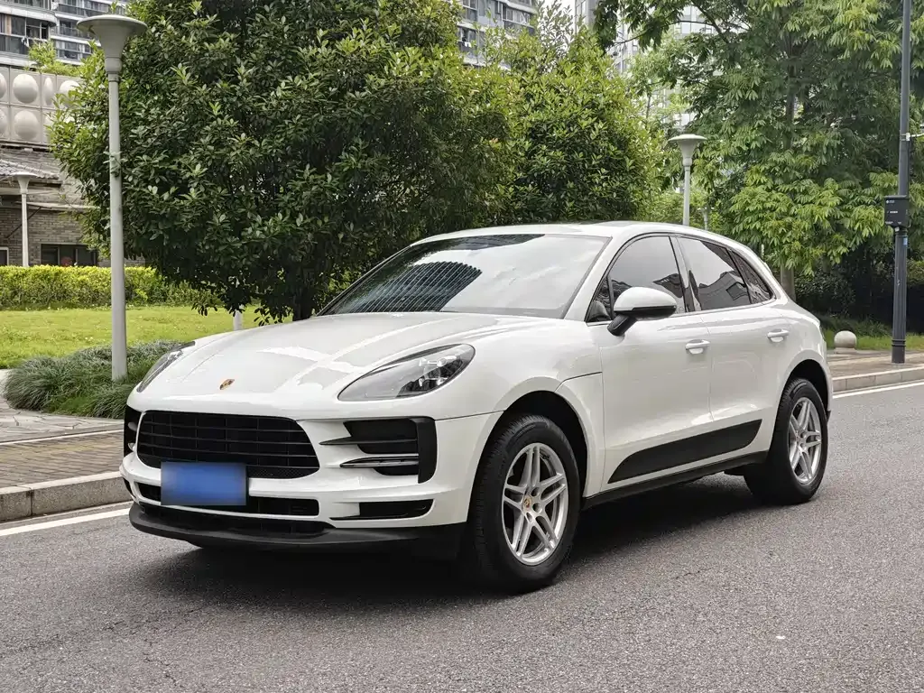 2021 Porsche Macan 2.0T