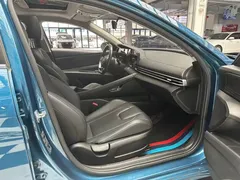 2022 Hyundai Elantra 1.5L CVT LUX Premium, зелёный — фото 20