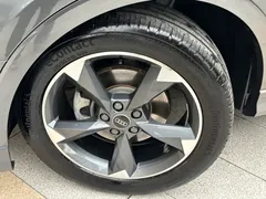 2021 Audi Q3 35 TFSI fashionable and dynamic — фото 17