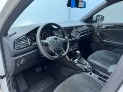 2021 Volkswagen T-Roc 280TSI DSG 4WD, белый — фото 2