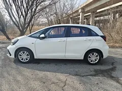 2023 Honda Fit 1.5L CVT, белый — фото 12