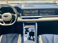 2022 Geely Monjaro L 1.5T Hi F Hybrid Super, синий — фото 19