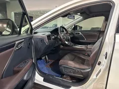 2020 Lexus RX 300 4WD VI, белый — фото 8