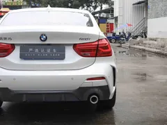 2022 BMW 1 Series 1 120i M Sport, белый — фото 23