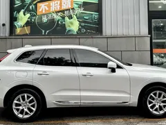 2020 Volvo XC60 T5 4WD Zhiyi Luxury, белый — фото 4